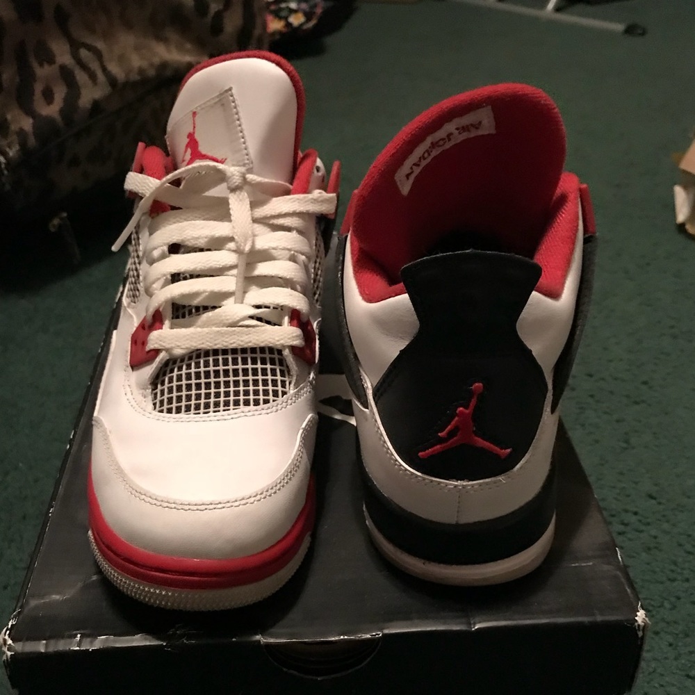 Jordan Retro IV - Fire Red